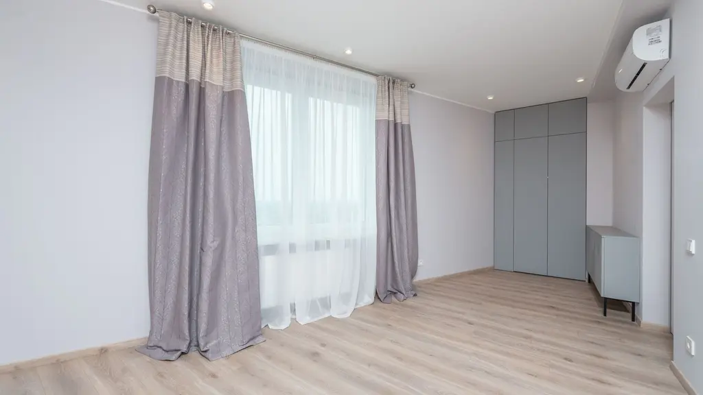 Air Purifier During a Dust Storm: Running It and Changing the Filter